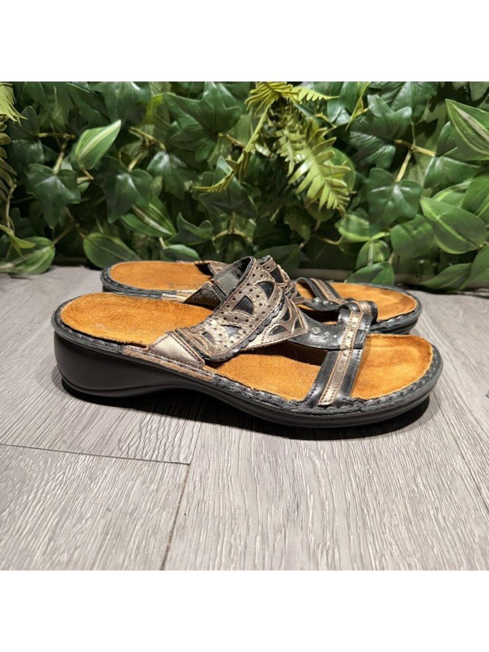 Naot Oleander Sandals Womens 7 Black Casual Lifestyle Daily Slip On Slide 38